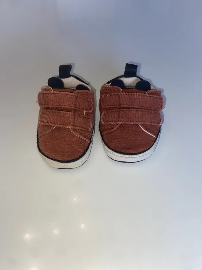 Chaussure bébé - photo numéro 2