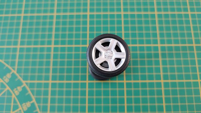 Axe de roue arrière pièce détachée miniature Peugeot 307 CC Solido 1/18 1/18e 1/18eme #B71 - photo numéro 2