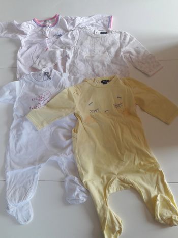 Lot de 4 pyjamas fins 6 mois