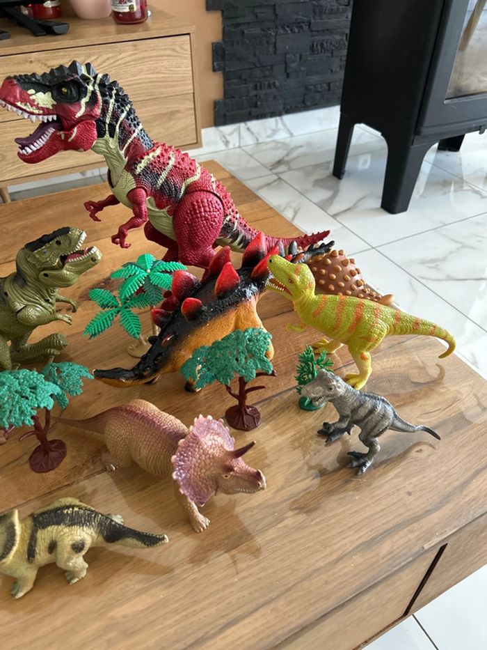 Lot dinosaures - photo numéro 3