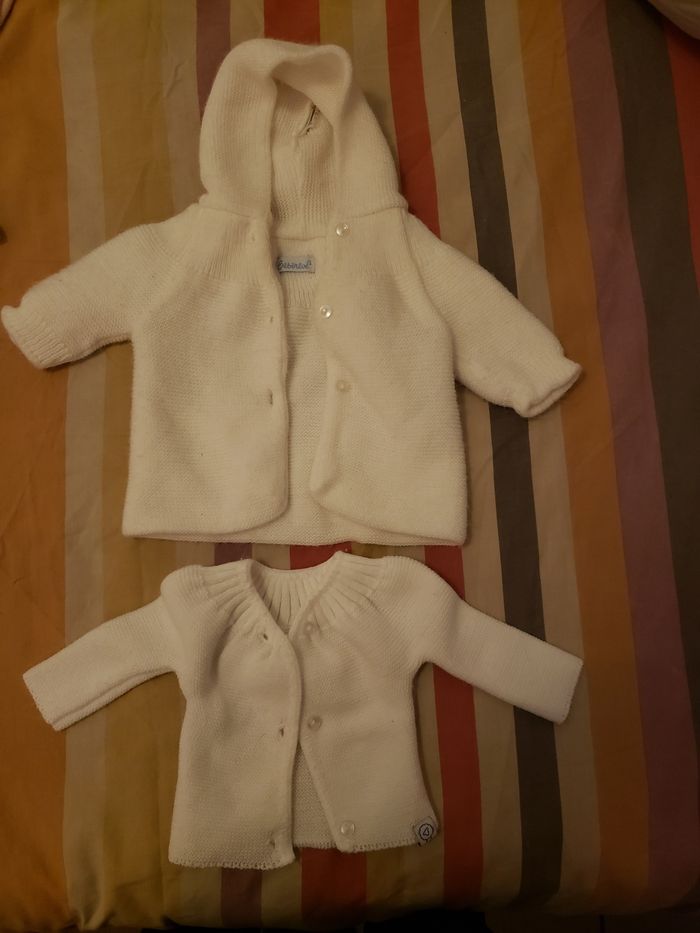 Lot de pyjamas naissance + veste en laine et brassière - photo numéro 3