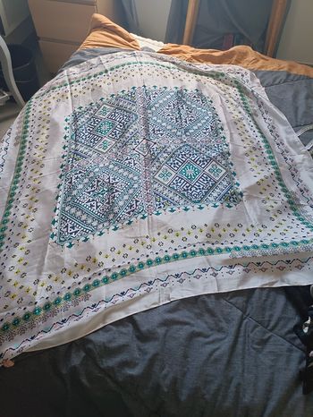 Grand foulard carré en soie et viscose 110x110cm