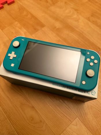 Nintendo Switch lite turquoise