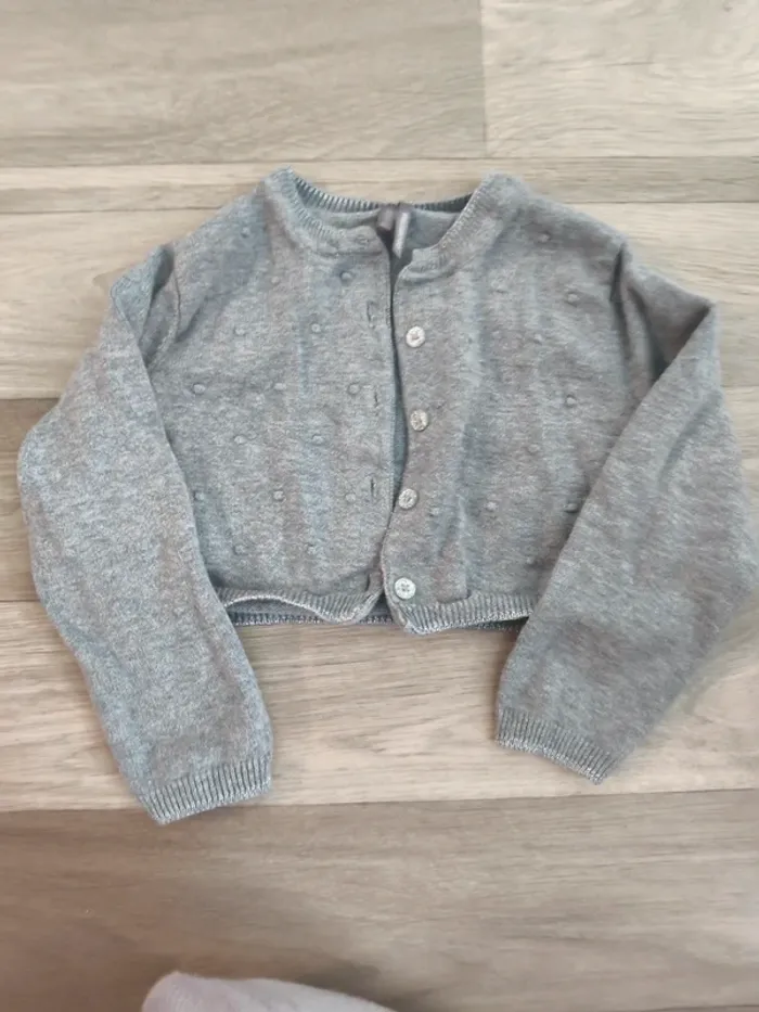 Gilet court marque orchestra taille 18 mois