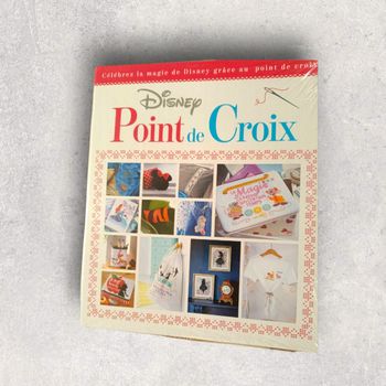 📚 Classeur Disney – Point de croix (Neuf, emballé