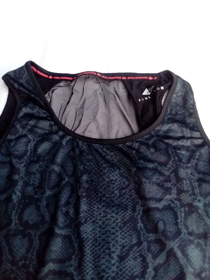 Haut sport taille 44 - photo numéro 4