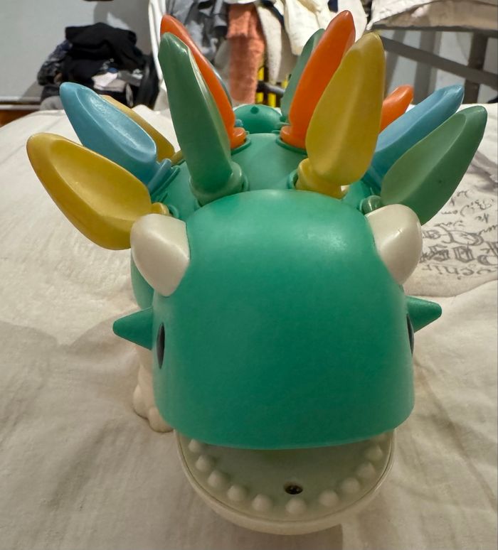 Jeu dinosaures sensoriel montessori - photo numéro 2