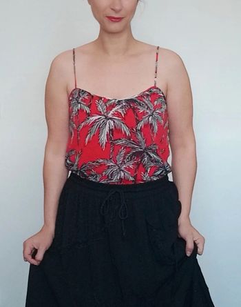 Top débardeur fluide motif palmiers taille 36