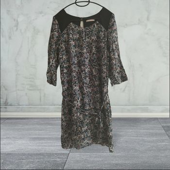 Jolie petite robe femme T 42 Camaïeu