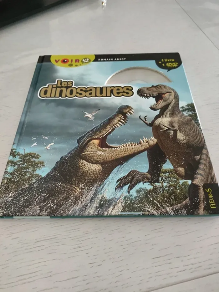 livre "Les Dinosaures" avec DVD - photo numéro 2