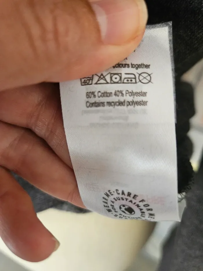 Gilet sweat gris garçon 👦 10 11 ans neuf sans étiquette 🏷 - photo numéro 3