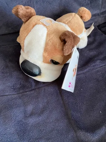 Petit chien peluche neuve