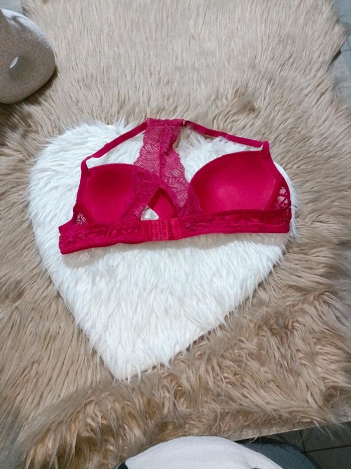 Soutien-gorge Bonzini 90B – Rose fuchsia dentelle - photo numéro 2