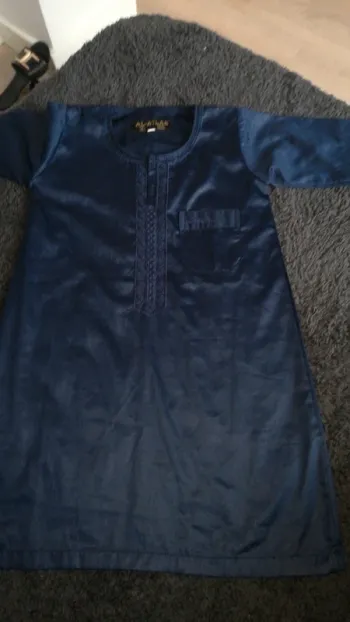Abaya 24 mois bleu marine comme neuf