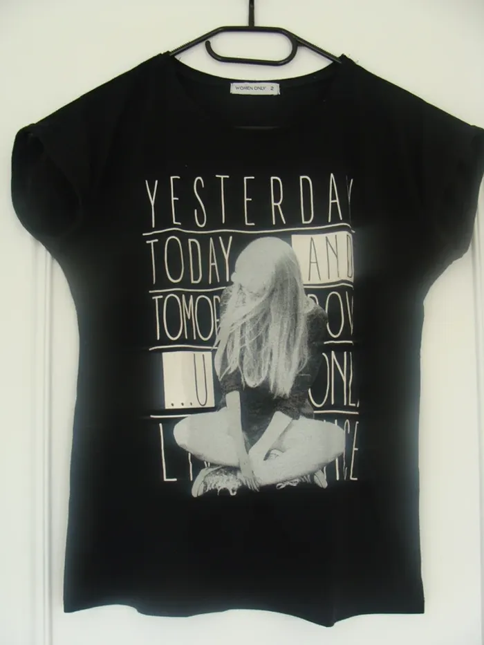 Tee shirt