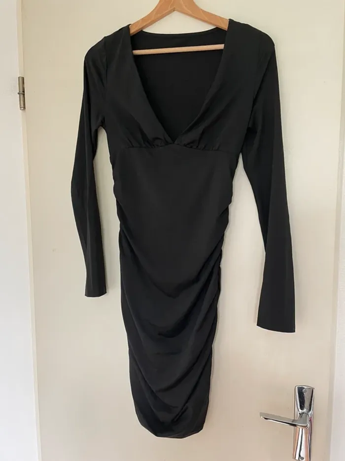 Robe noire grande taille