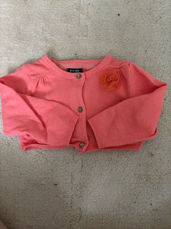 Gilet cache cœur rose taille 6 mois