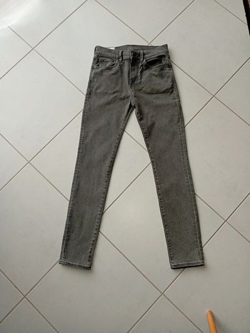 Jean skinny gris. H&M Taille 40/42