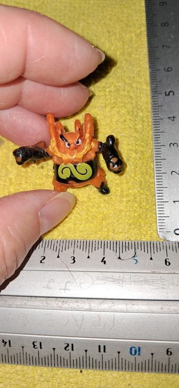 Pokemon figurine