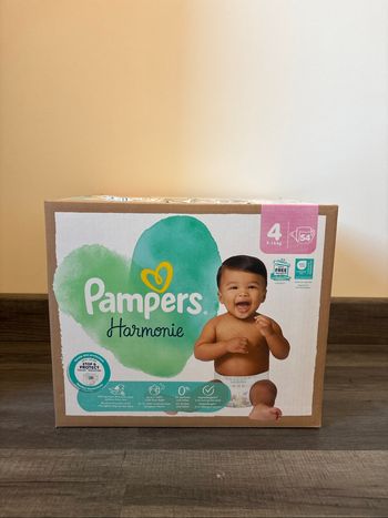 Couches Pampers harmonie