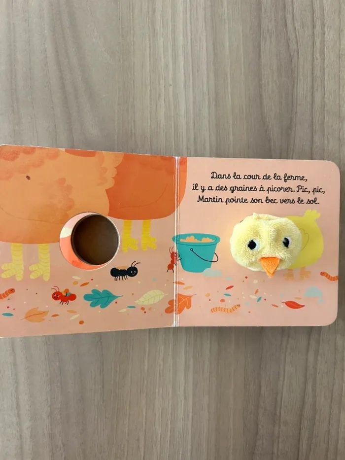 Livre marionnette Martin petit poussin - photo numéro 6
