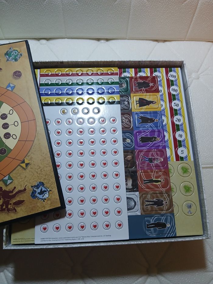 Harry Potter – Une Année à Poudlard – Jeu de société complet – Topi Games - photo numéro 4