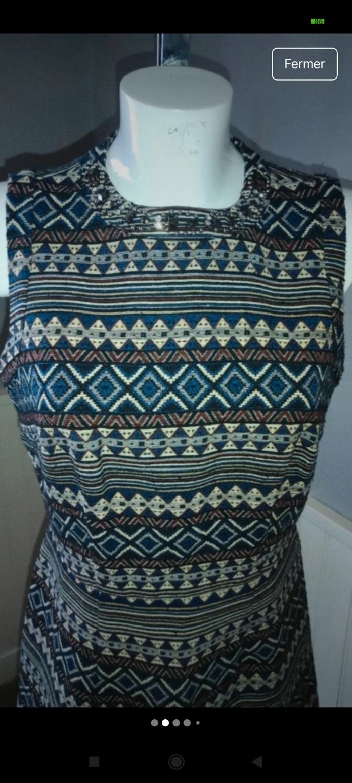 Très belle robe Naf Naf f11 - photo numéro 2