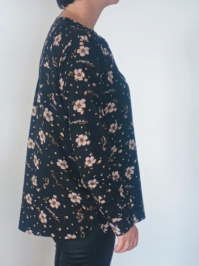 Blouse fluide noire fleurie manches longues Fashion Express T44 - photo numéro 3