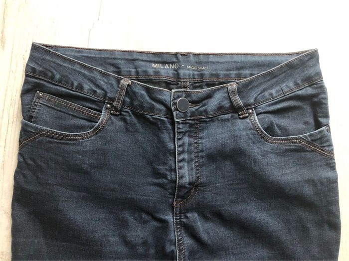 Jean bleu foncé T 42 - photo numéro 4