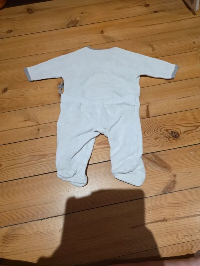 Lot de 8 vêtements diverse en 3 mois. - photo numéro 11