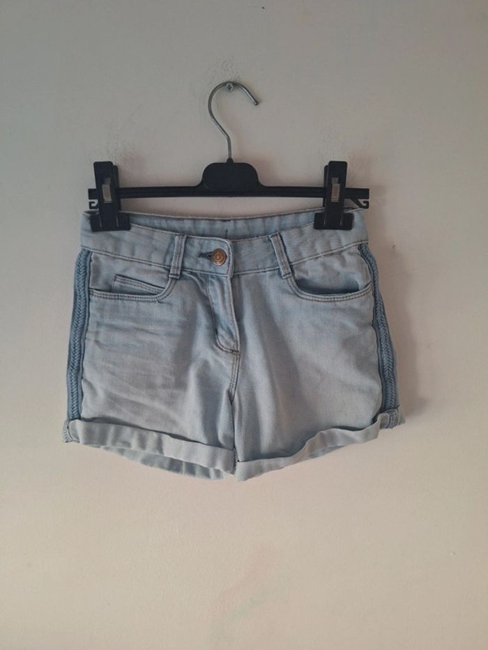 Short 10 ans