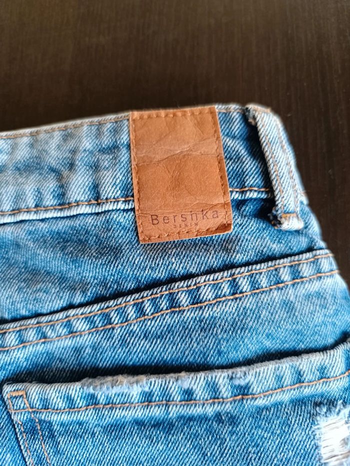 Jupe en jean BERSHKA - Taille 32 - photo numéro 3