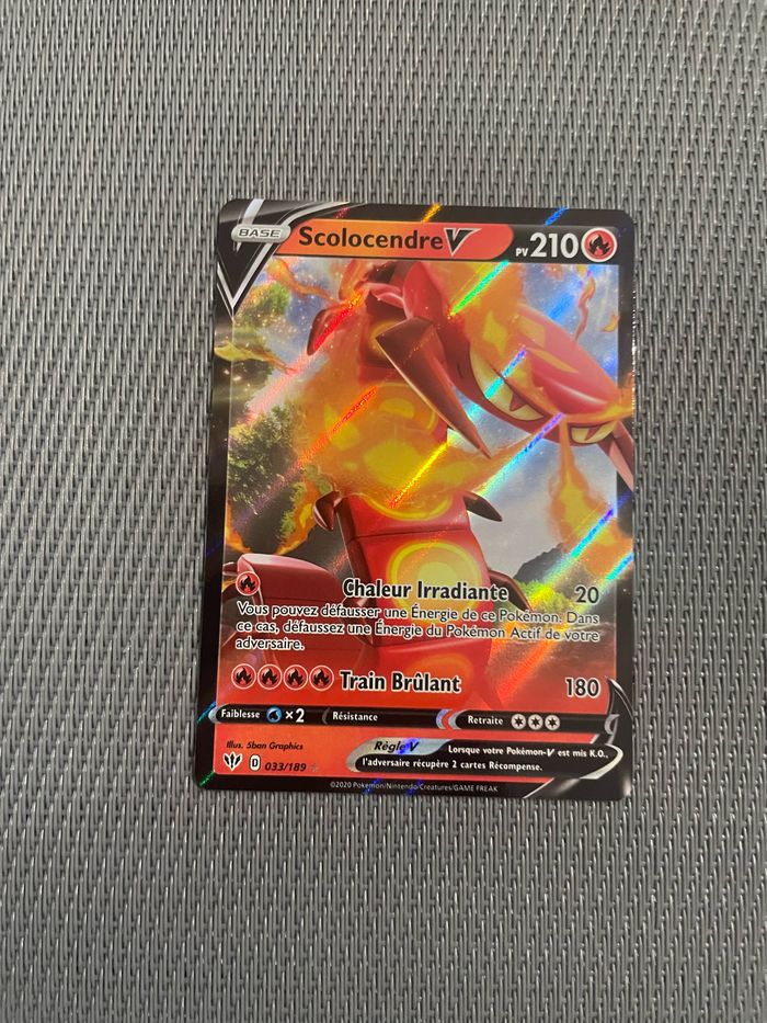 Carte Pokémon Scolocendre V 033/189 Ténèbres Embrasés  FR