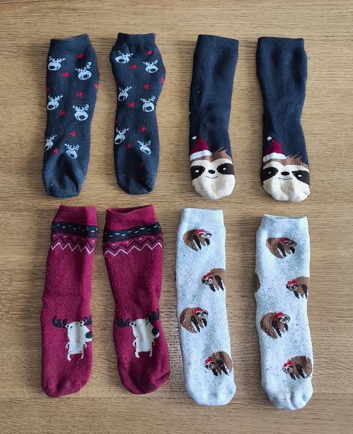 🦎 Lot 4 paires de chaussettes de Noël
antidérapantes - P27/30🦎 - photo numéro 4