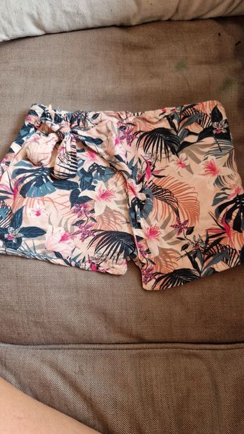 Short porte feuille rose à fleurs