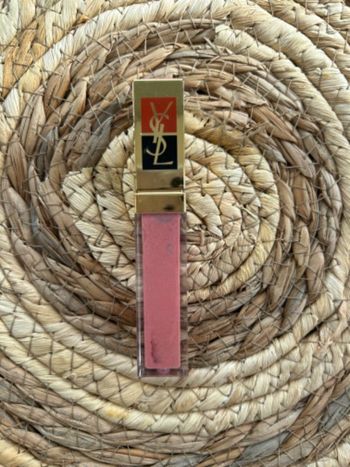 Gloss à lèvres Neuf YSL num 19