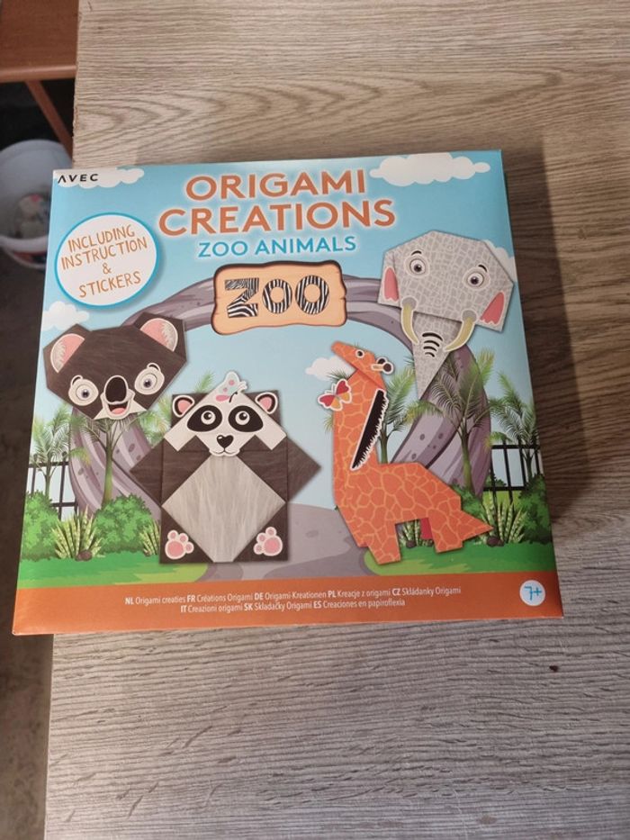 Création d'origamis sur les animaux du zoo