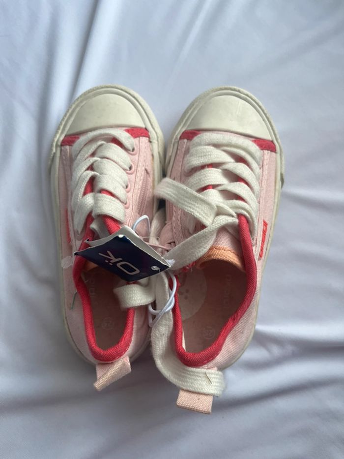 Chaussure fille taille25 neuve Okaïdi rose - photo numéro 2