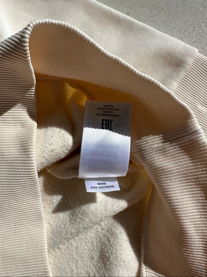 Sweat à capuche Gant Beige taille S 👕 - photo numéro 10
