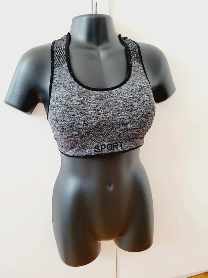 Brassière sport taille S 36 M 38 gris yoga fitness - photo numéro 2