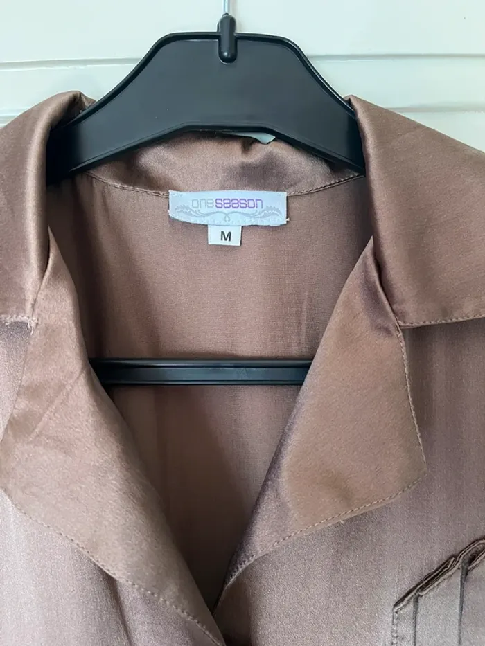 Combinaison satinée marron - photo numéro 3