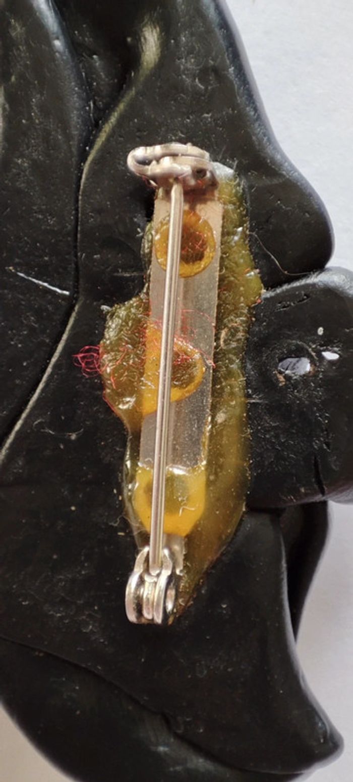 Broche en cuir - photo numéro 8