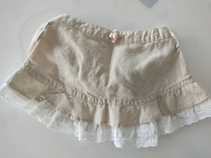 Ensemble tee shirt et jupe taille 6 mois - photo numéro 5