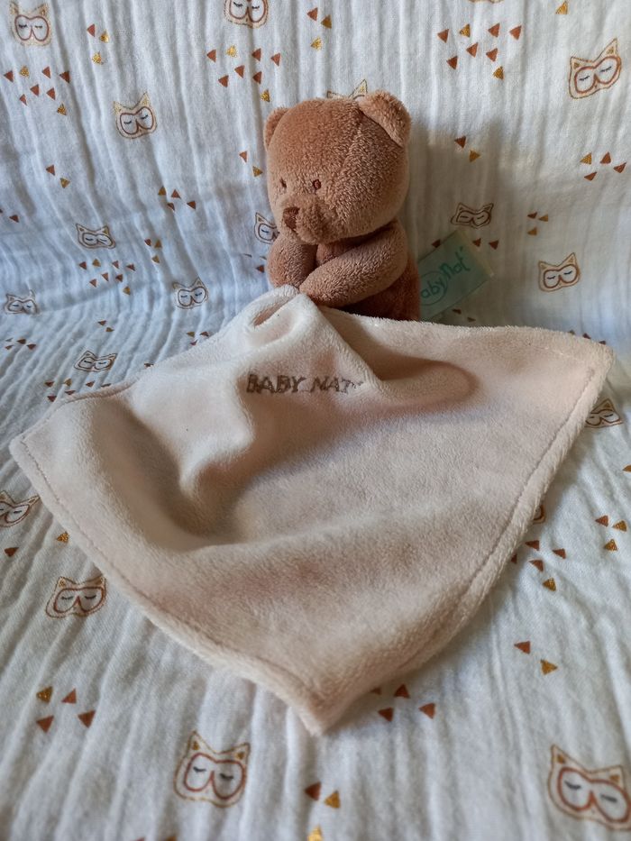 Doudou ours Baby Nat
