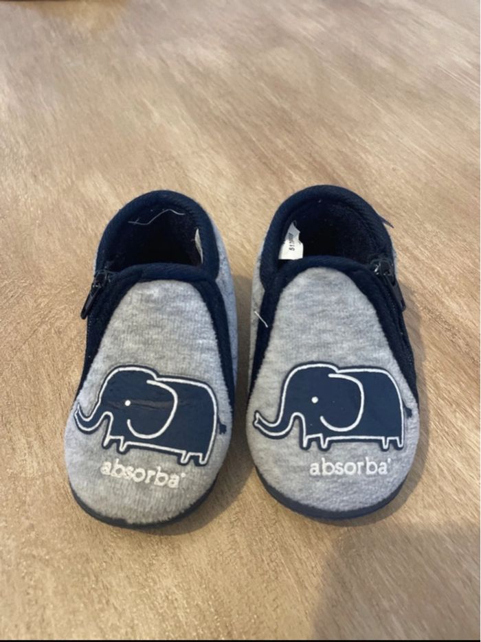 Chaussons Absorba taille 18 - photo numéro 2