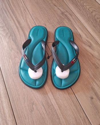 Tongs claquettes été mémoire de forme Mixte vert