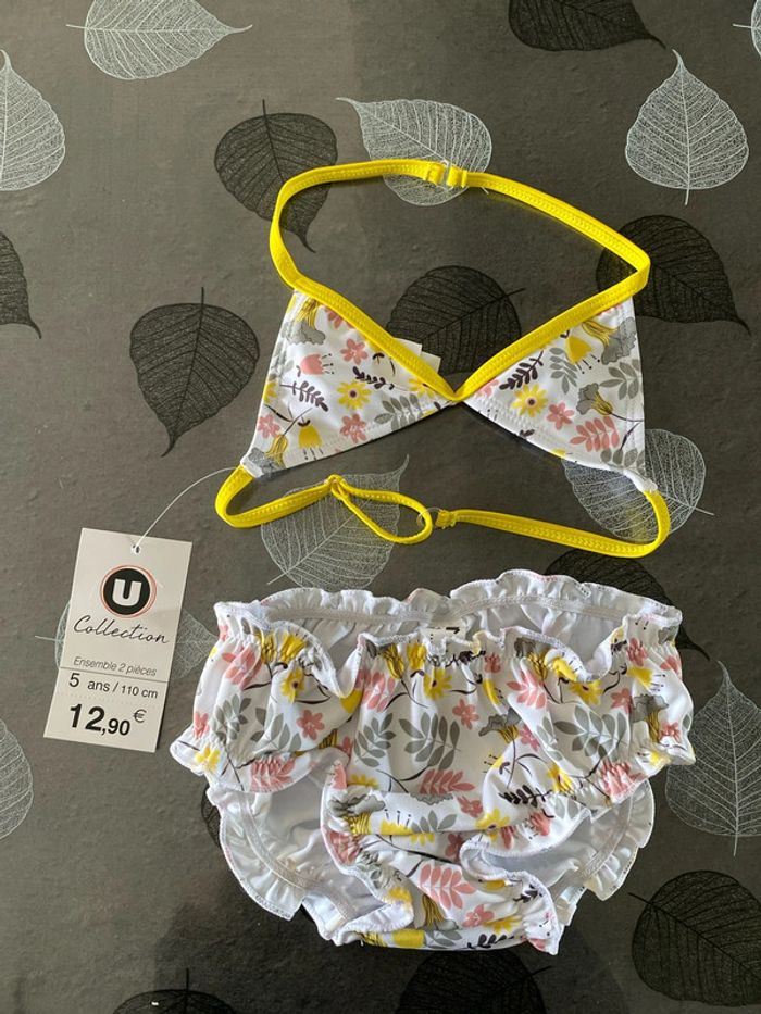 Ensemble maillot de bain deux pièces 5 ans