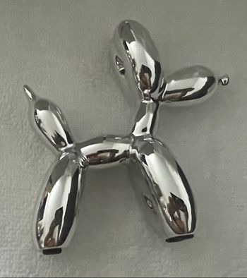 Chien Ballon argenté