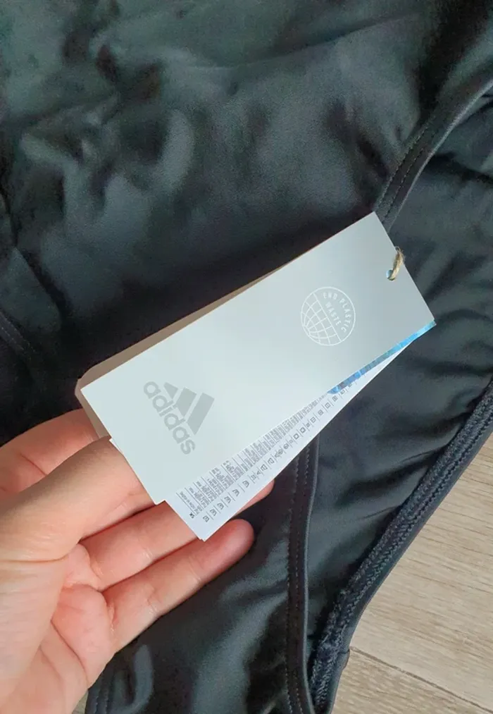Maillot de bain Adidas taille 36 neuf - photo numéro 3
