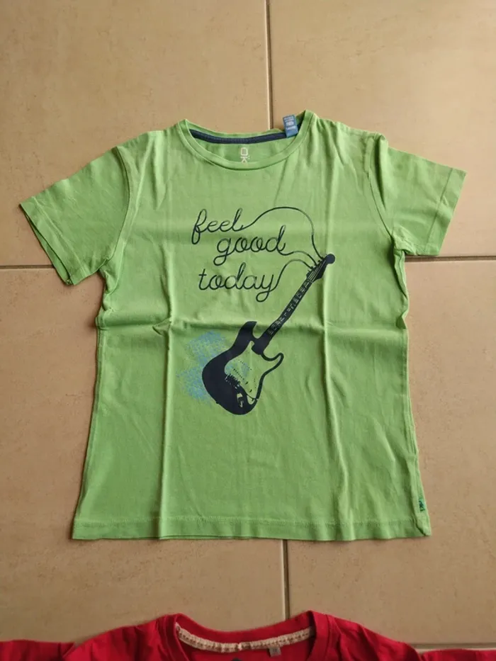 Lot de deux t-shirts d'été manches courtes garçons taille 10 ans marque Okaïdi - photo numéro 2
